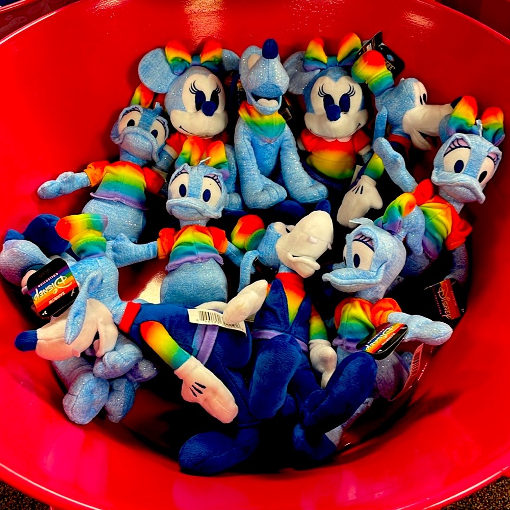 Disney rainbow collection characters. DAISY DUCK